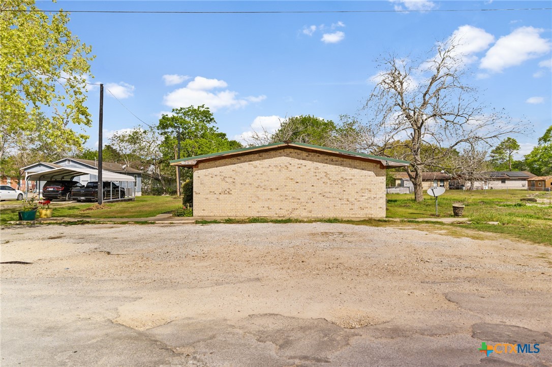 property viewer photo 3