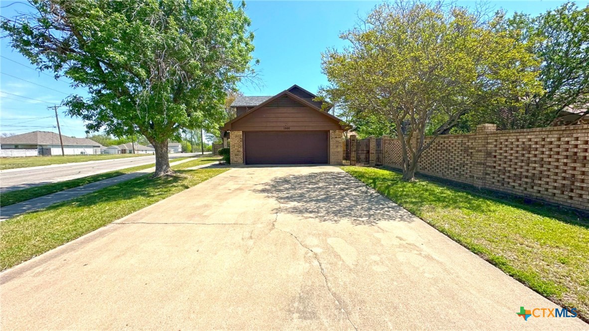 main property photo 5