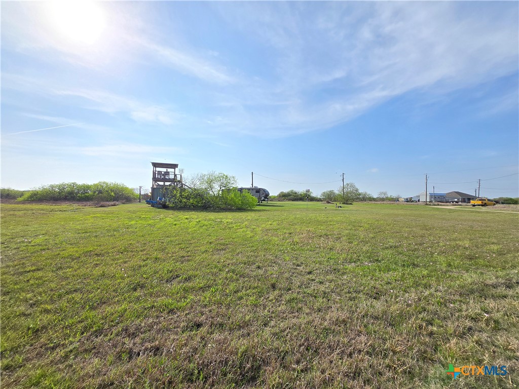 main property photo 10