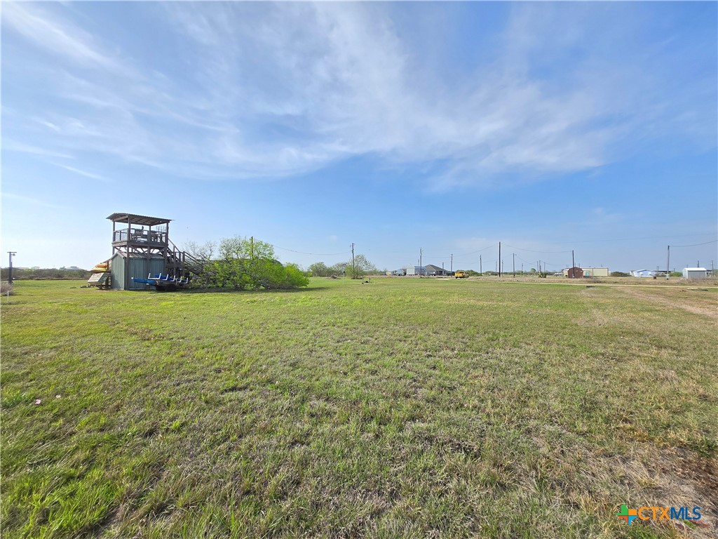 main property photo 9