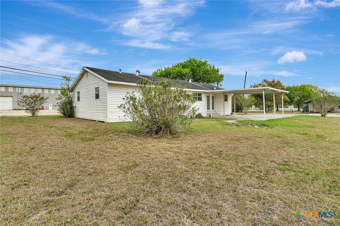 main property photo 28