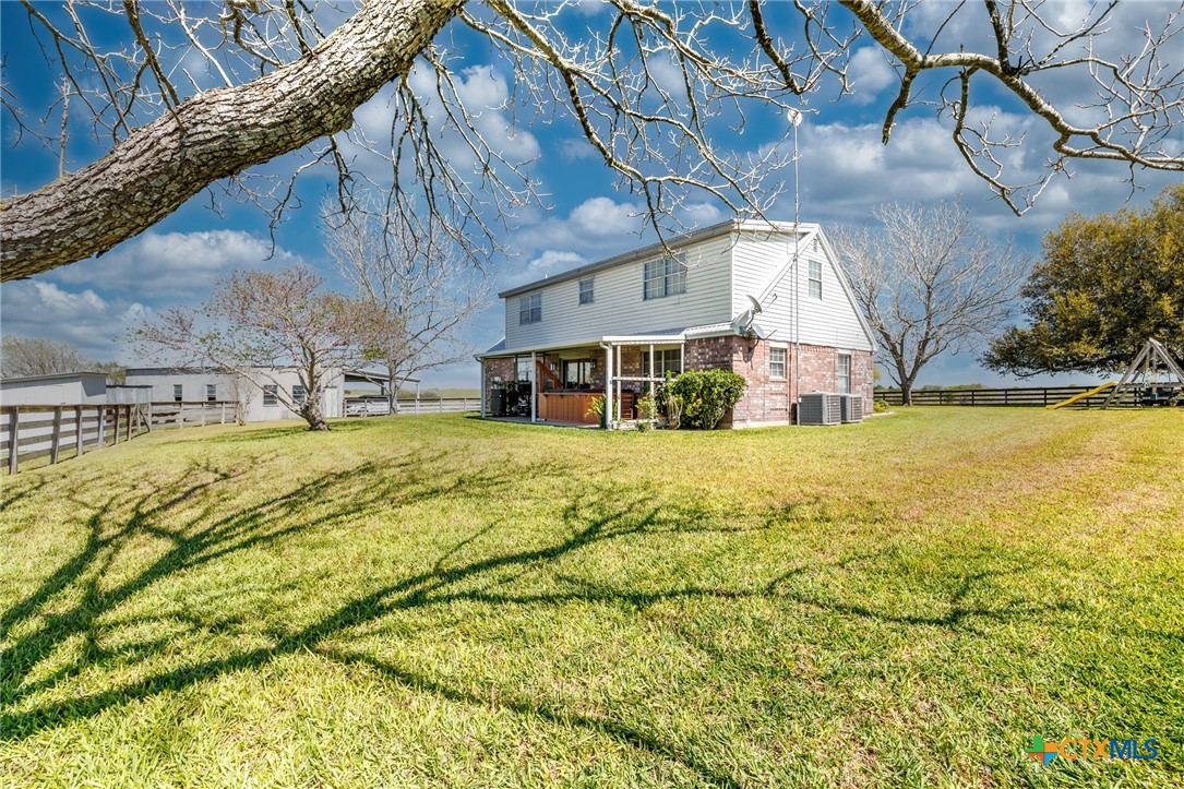 main property photo 32