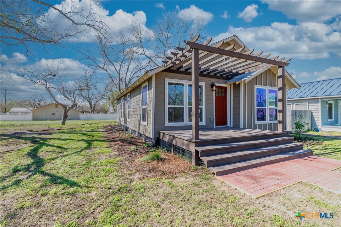 main property photo 3