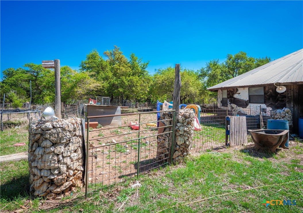 main property photo 21
