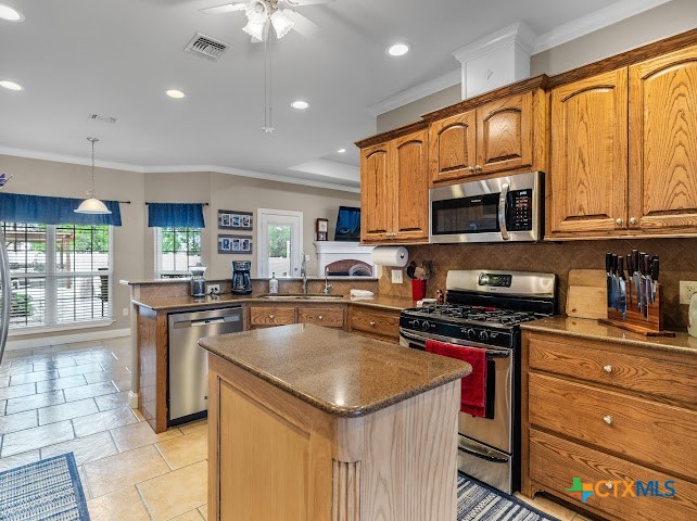 main property photo 9