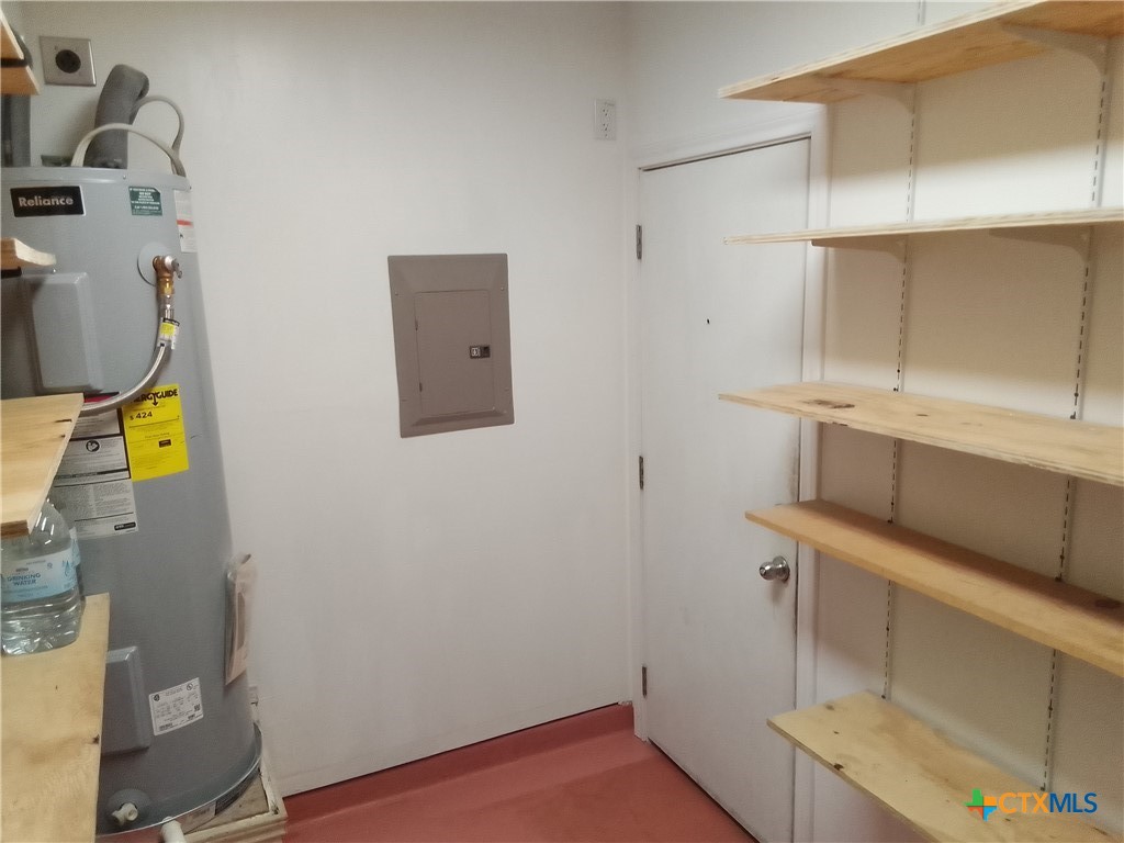 main property photo 19