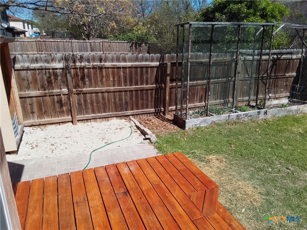 main property photo 39