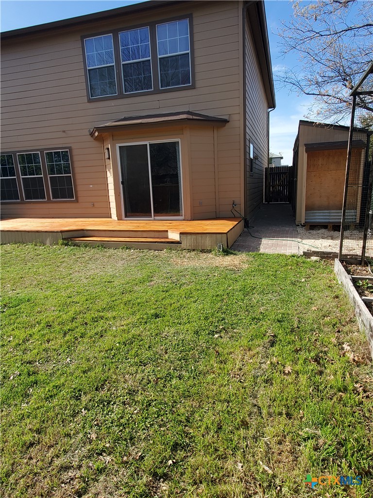 main property photo 40