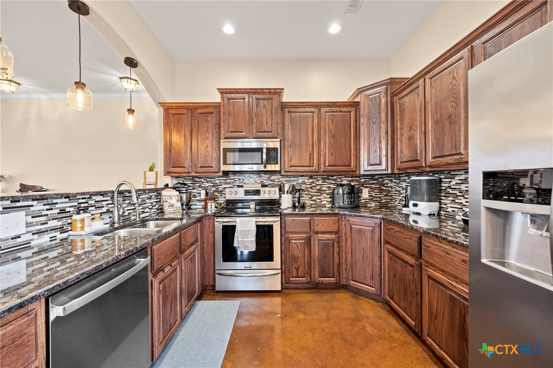 main property photo 12