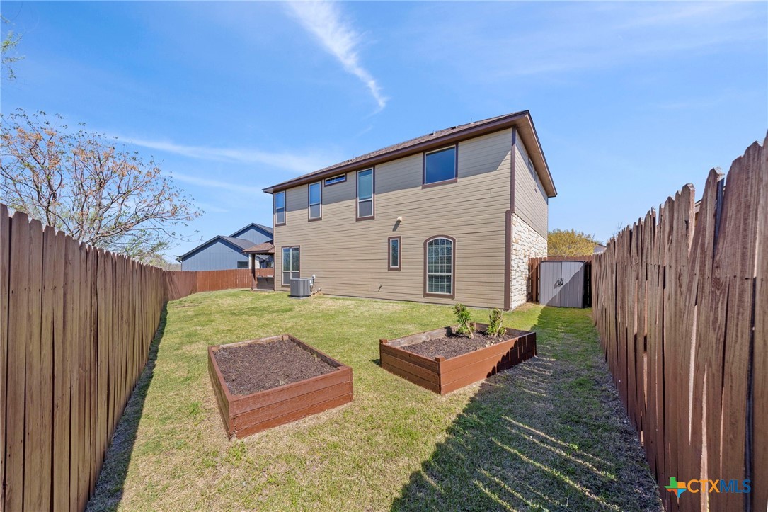 main property photo 37