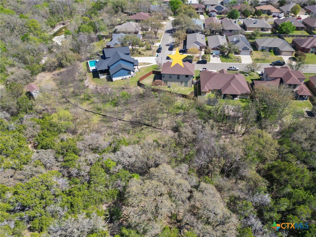 main property photo 40