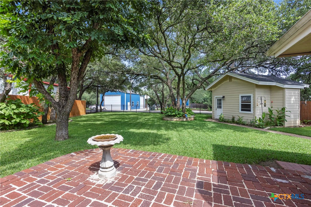 main property photo 31