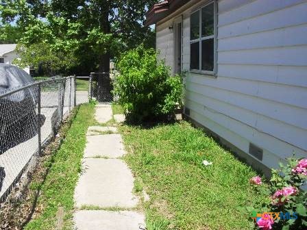 main property photo 12