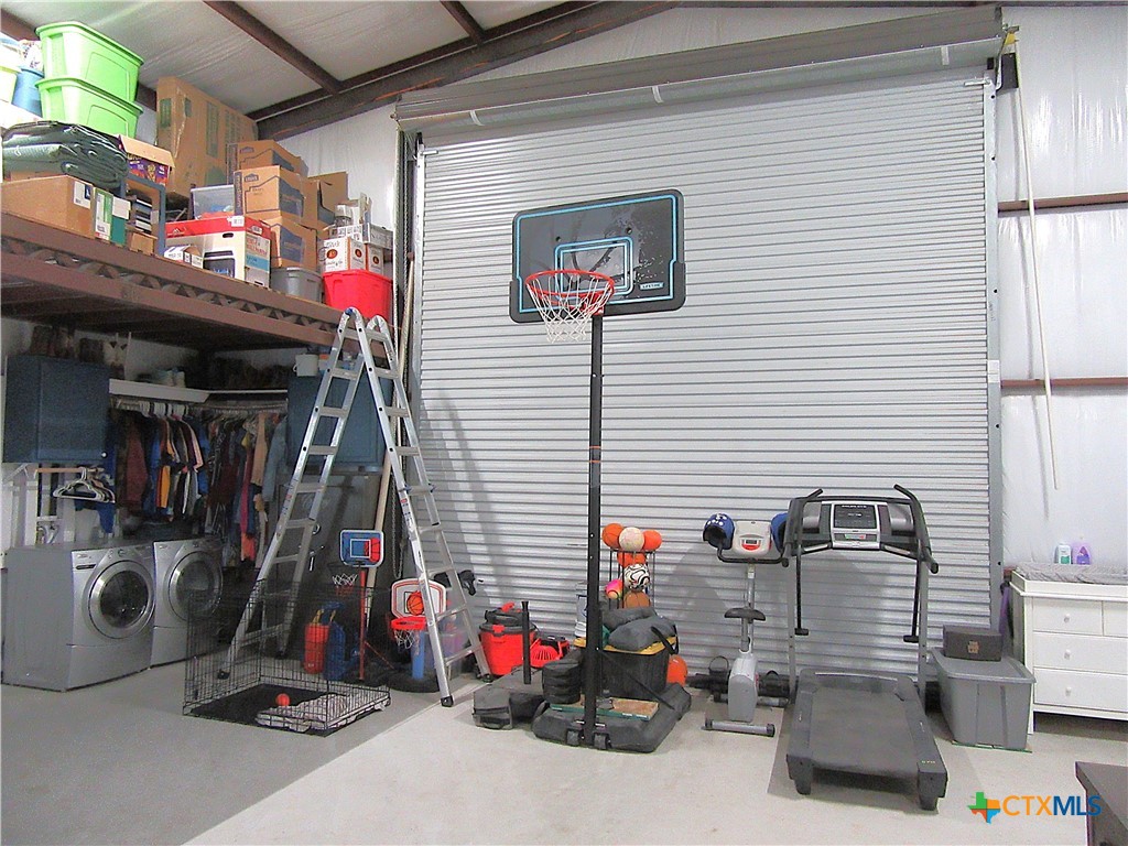 main property photo 16