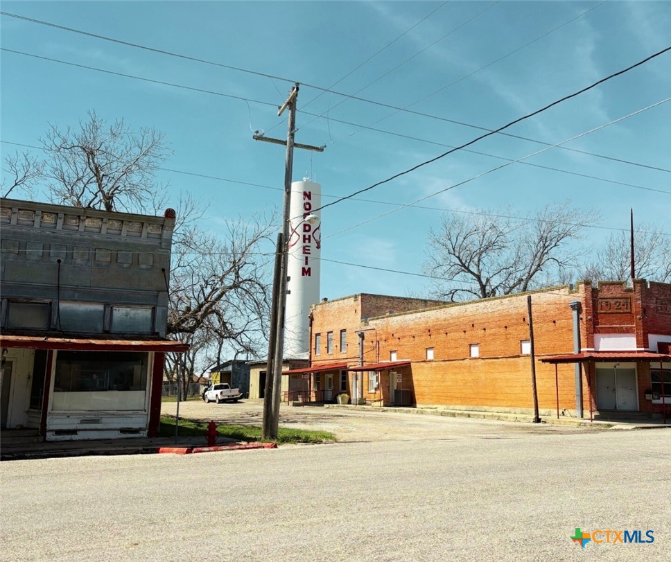 main property photo 4