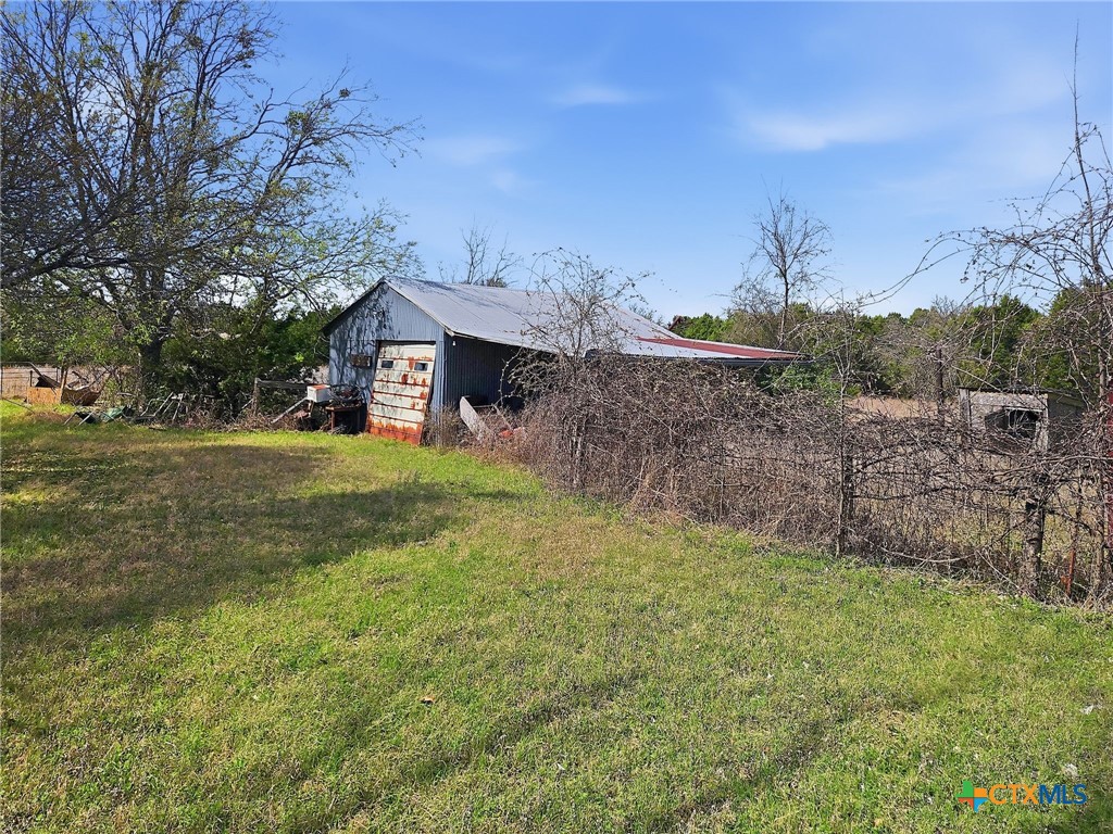 main property photo 6