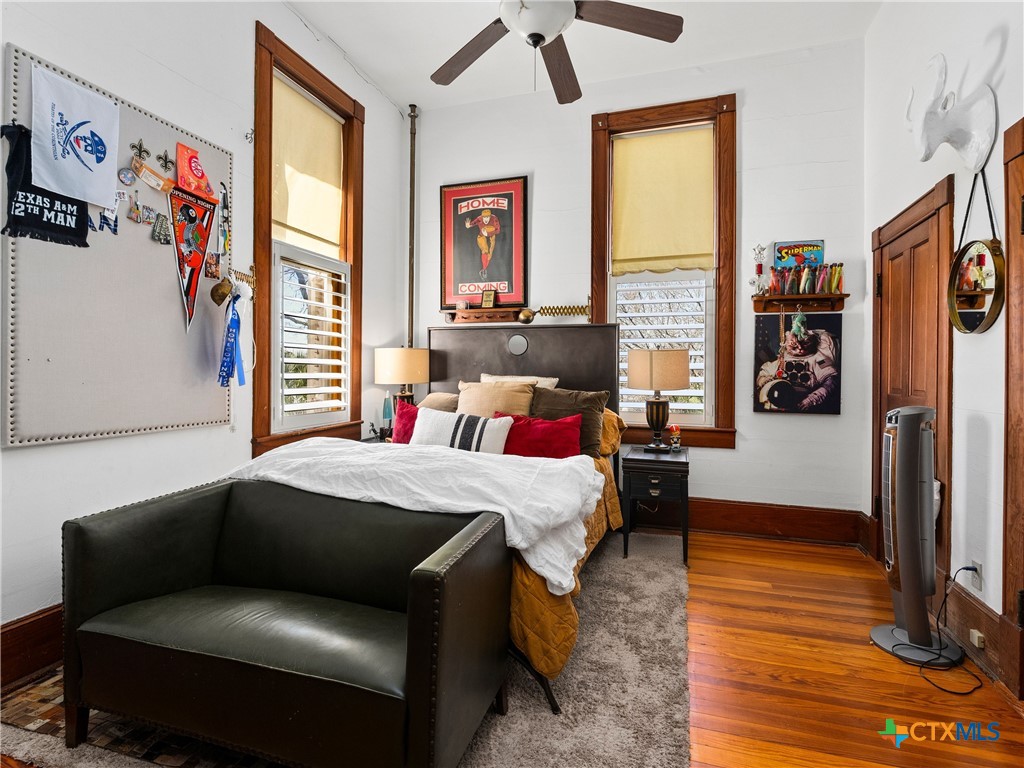 main property photo 23