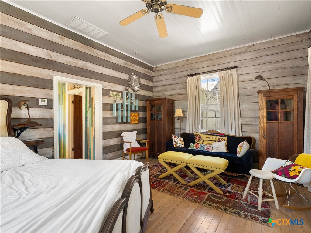 main property photo 38