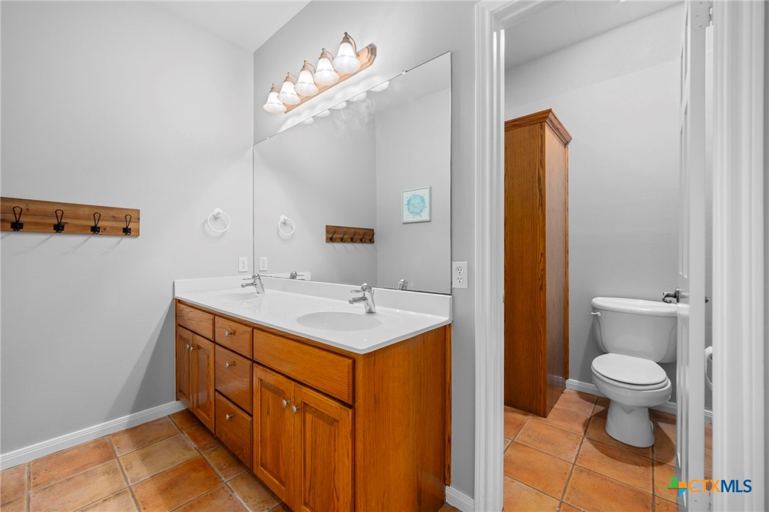 main property photo 18