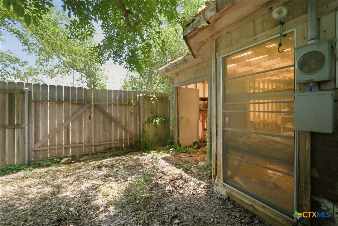 main property photo 29