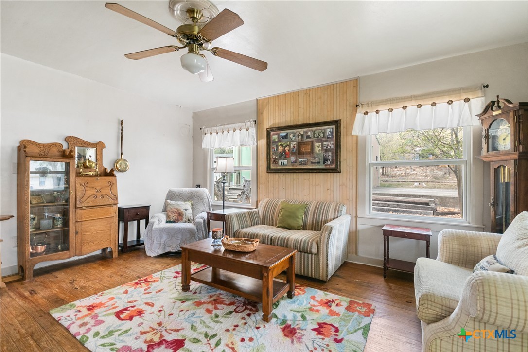 main property photo 10