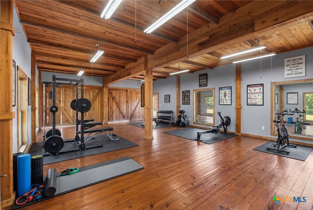 main property photo 30