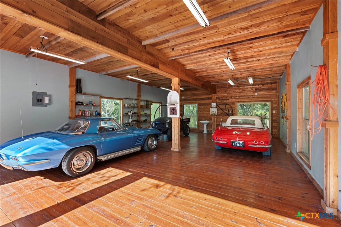 main property photo 31