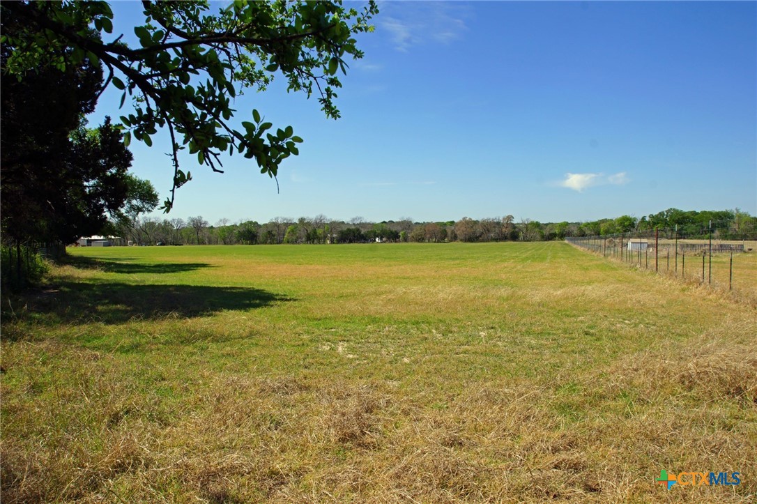 main property photo 10