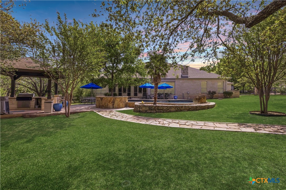 main property photo 31