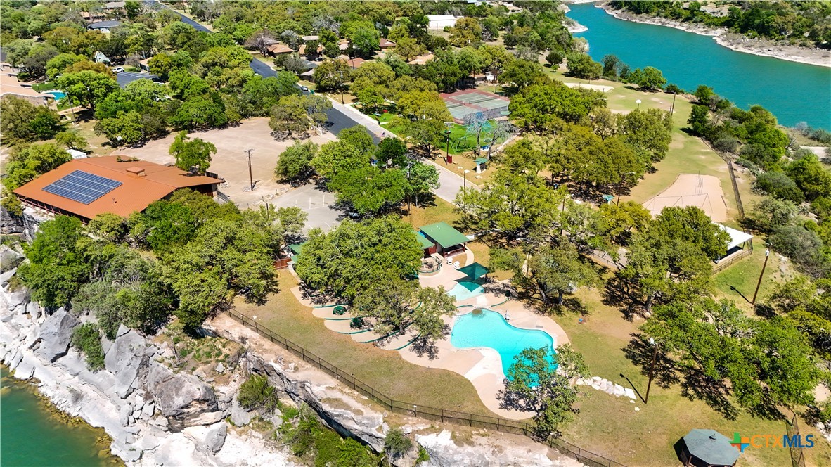 main property photo 43