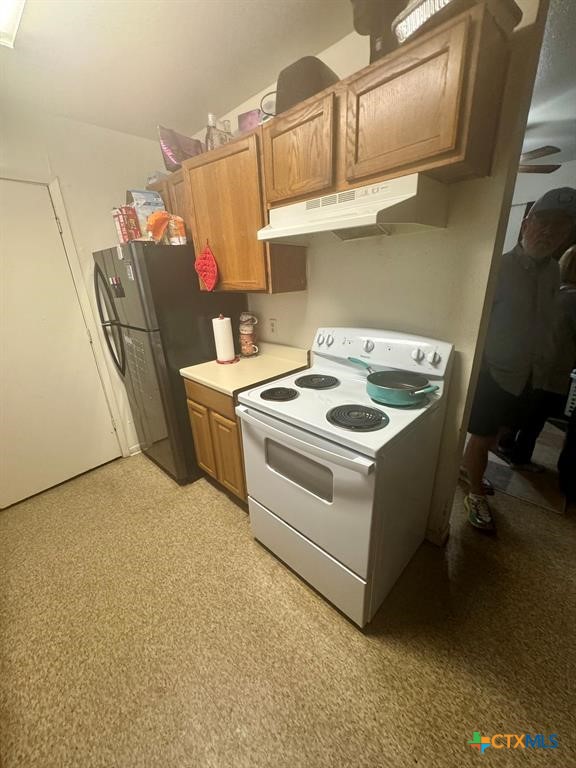 main property photo 5
