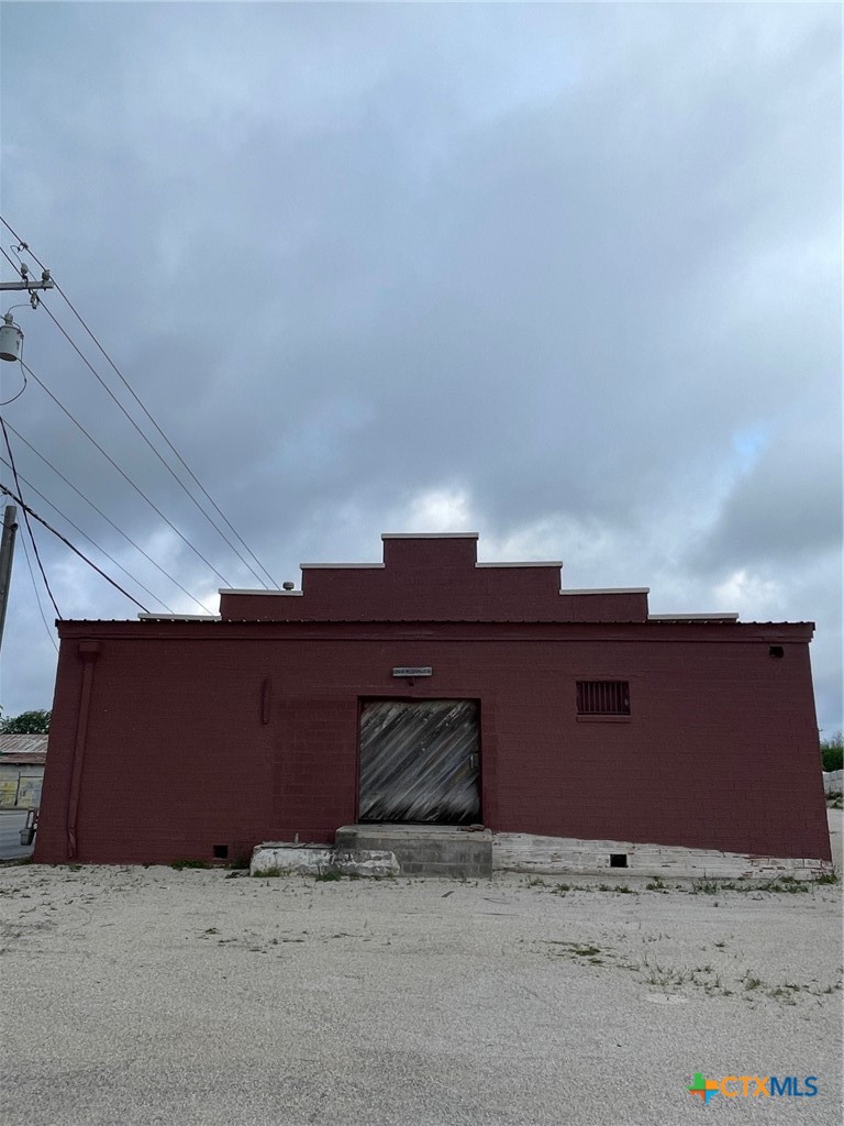 main property photo 17