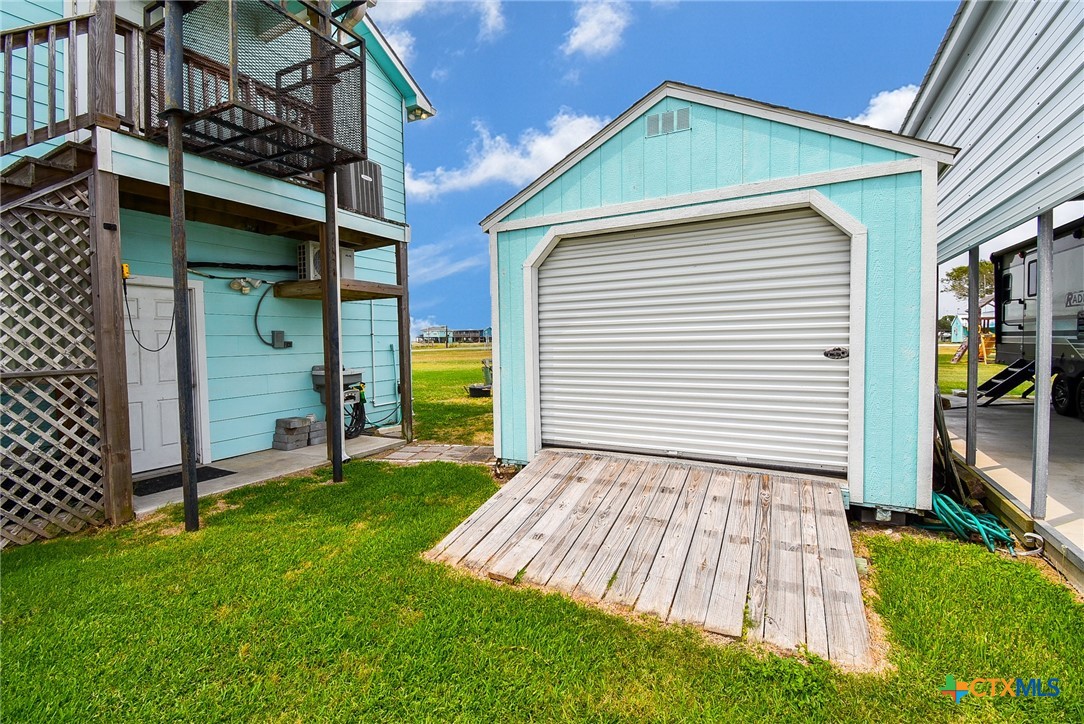 main property photo 43