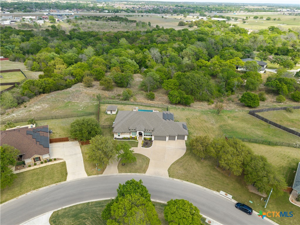 main property photo 4