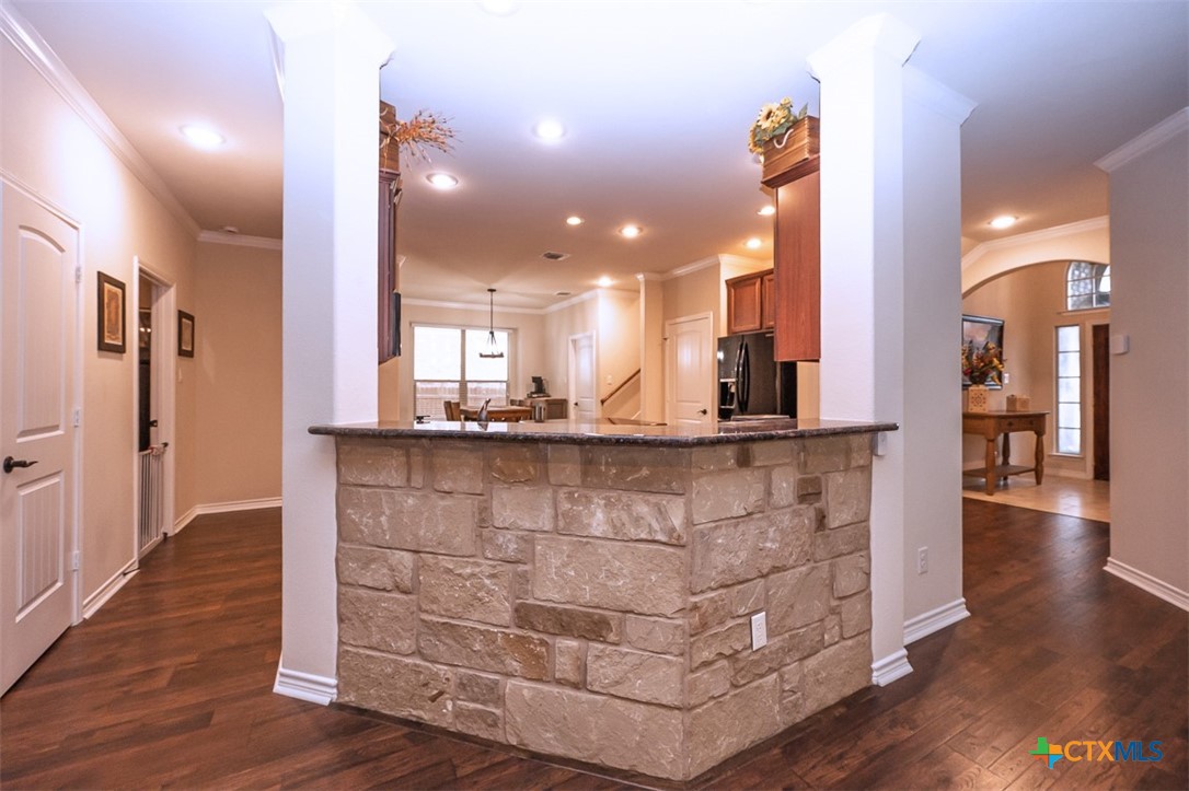 main property photo 9