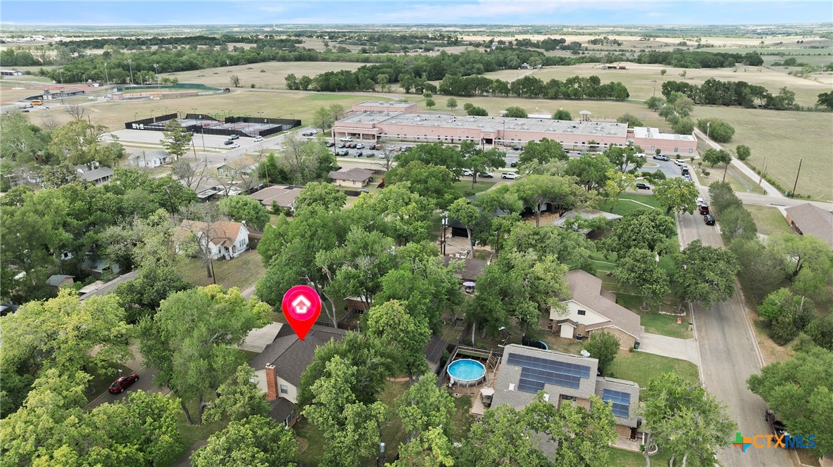 main property photo 41