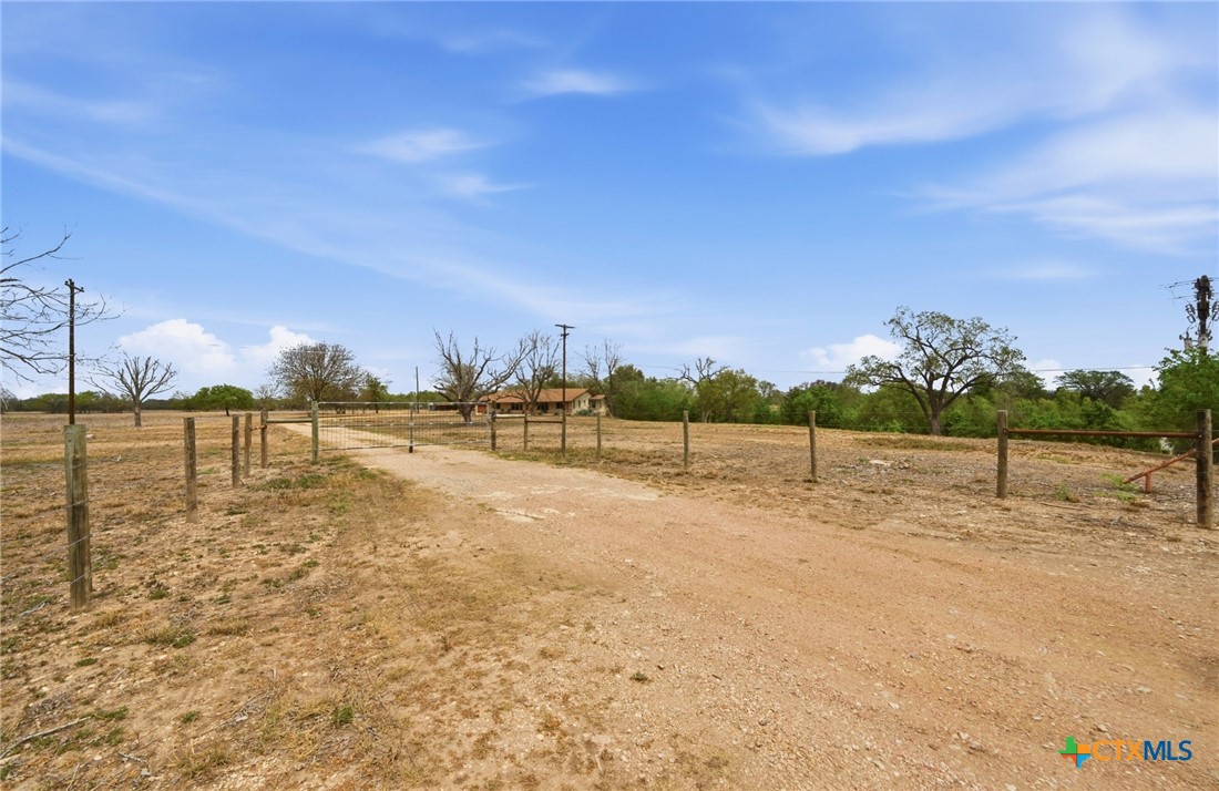 main property photo 8