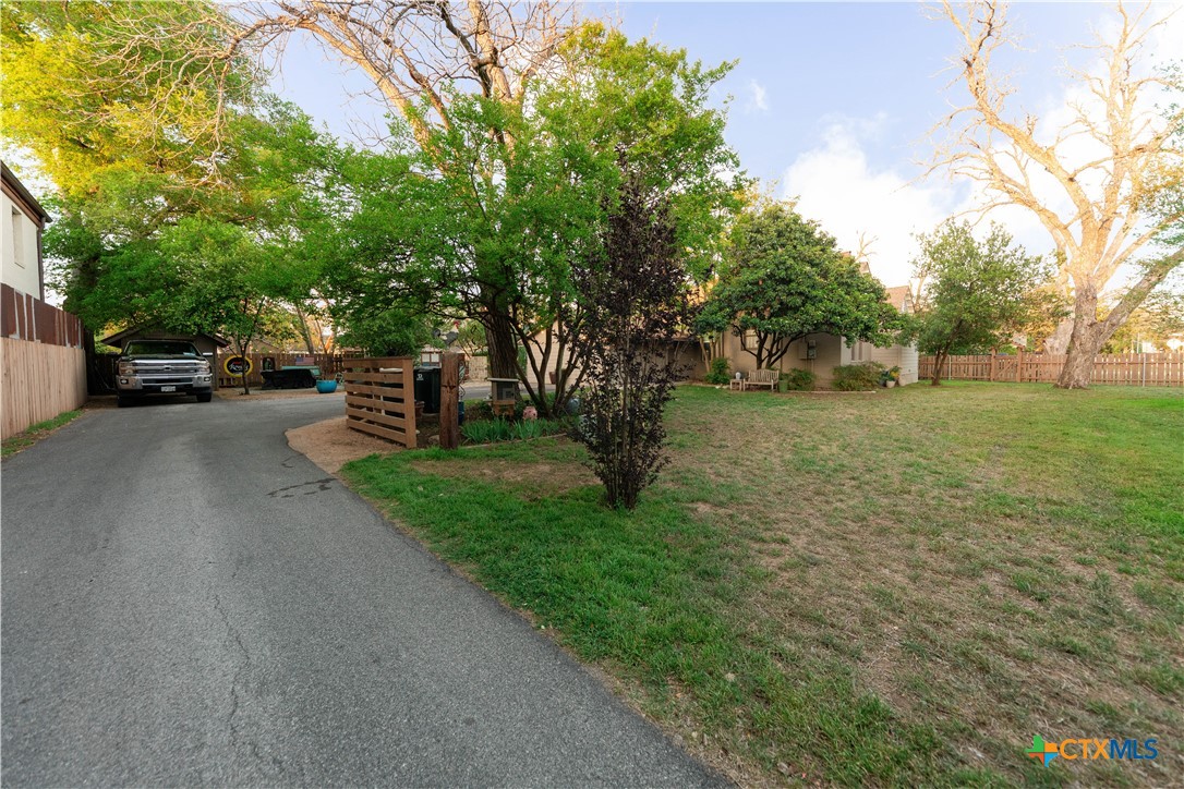 main property photo 40