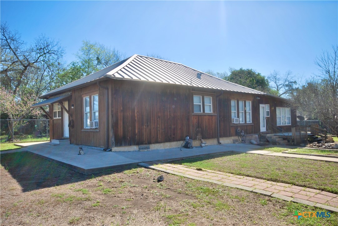 main property photo 16
