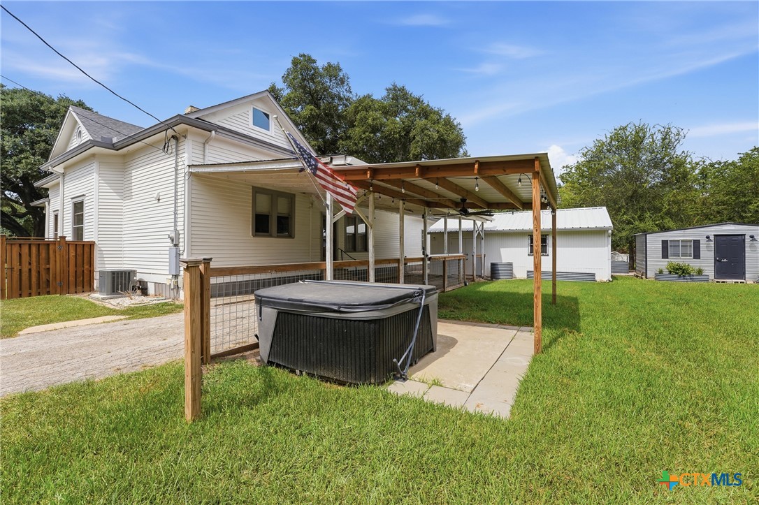 main property photo 41