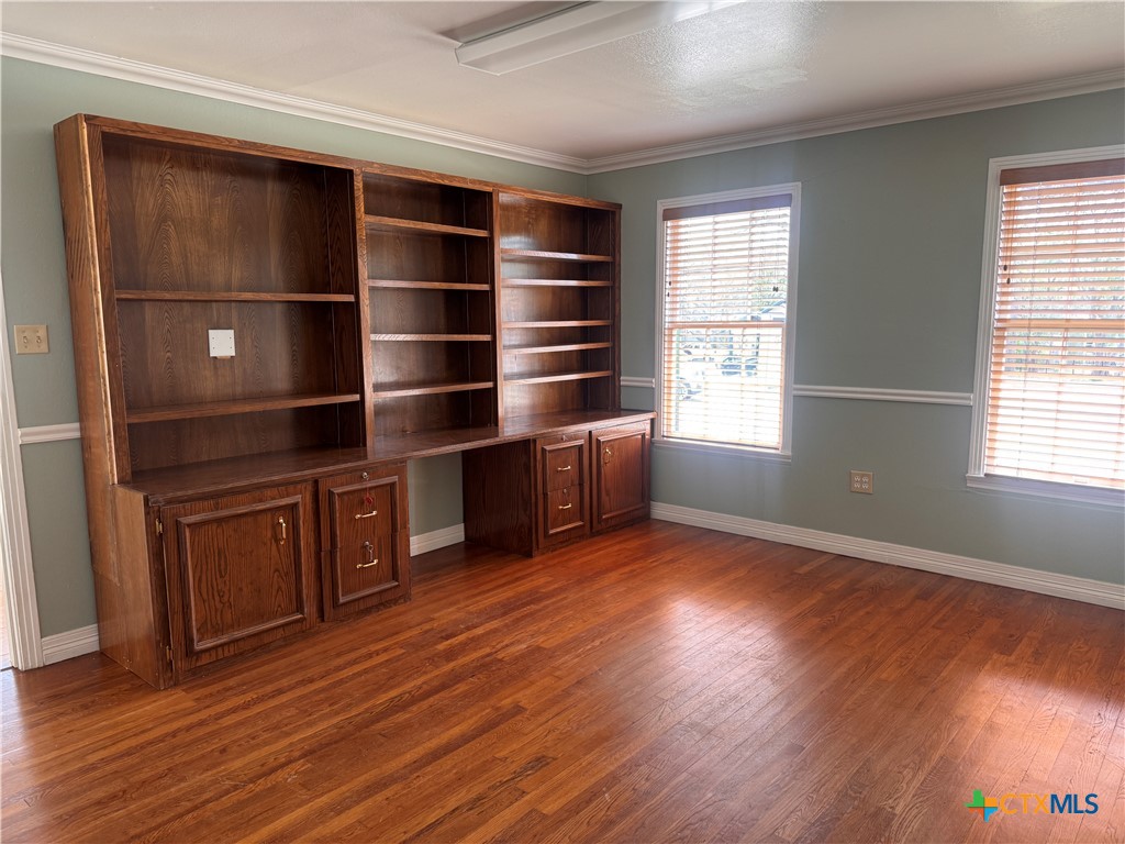 main property photo 10