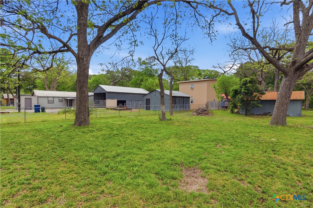 main property photo 20