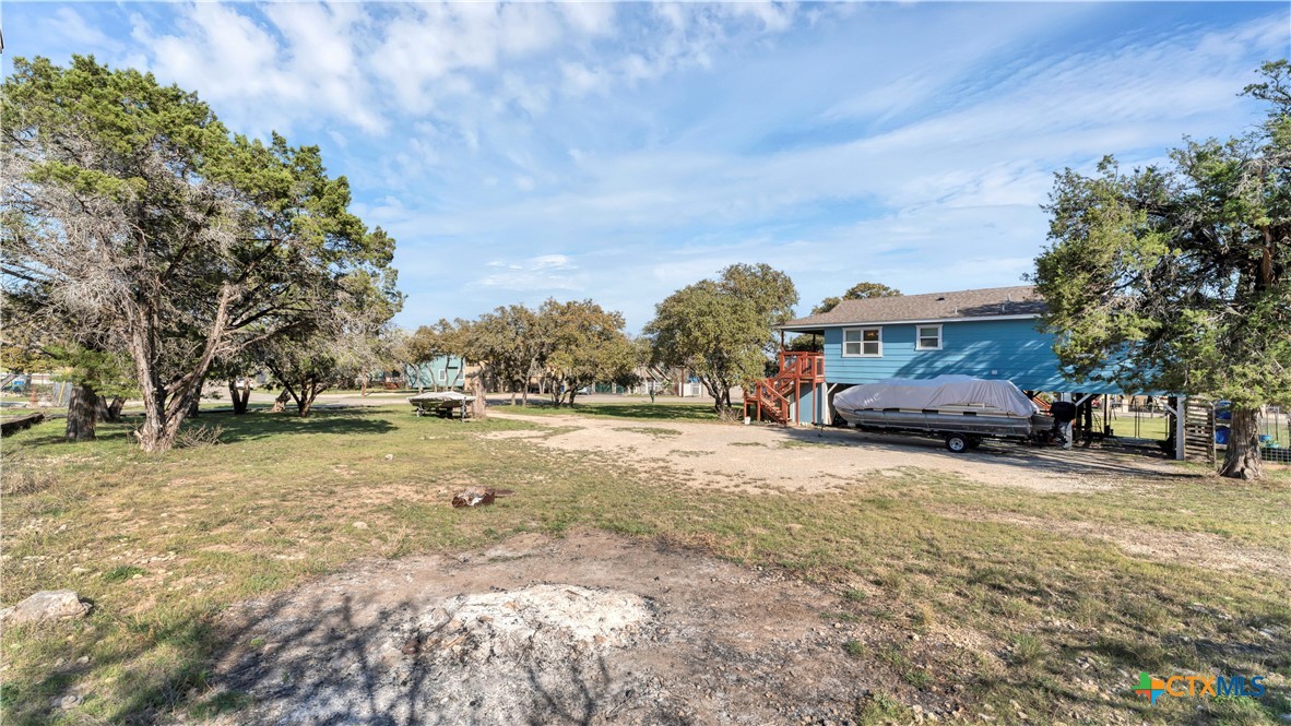 main property photo 17