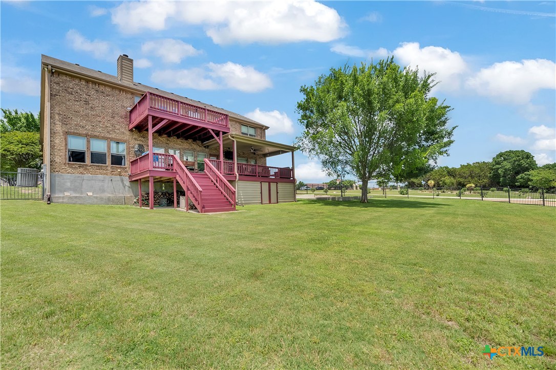main property photo 30