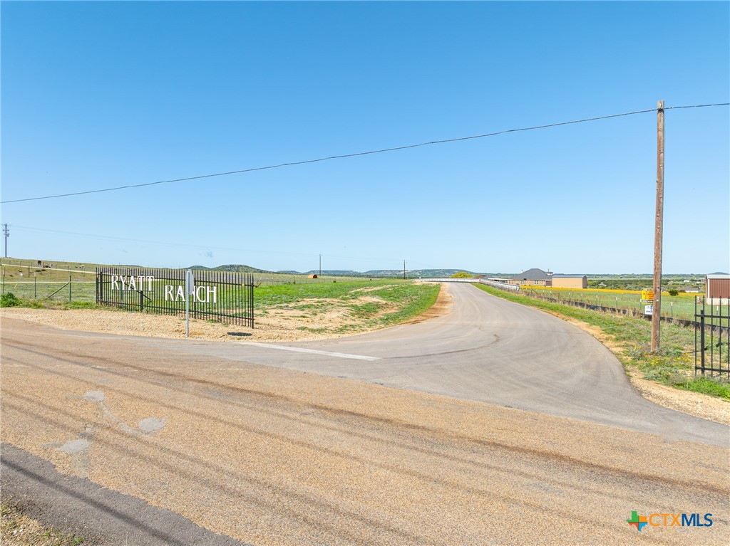main property photo 35