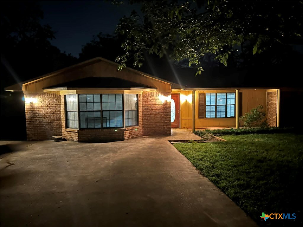 main property photo 28