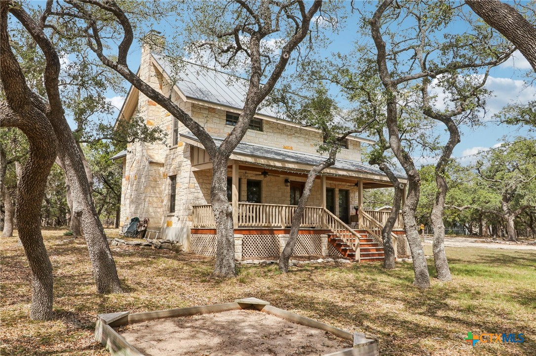main property photo 31