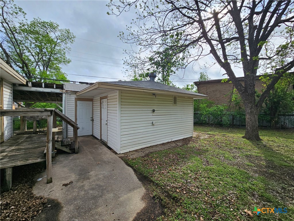 main property photo 15