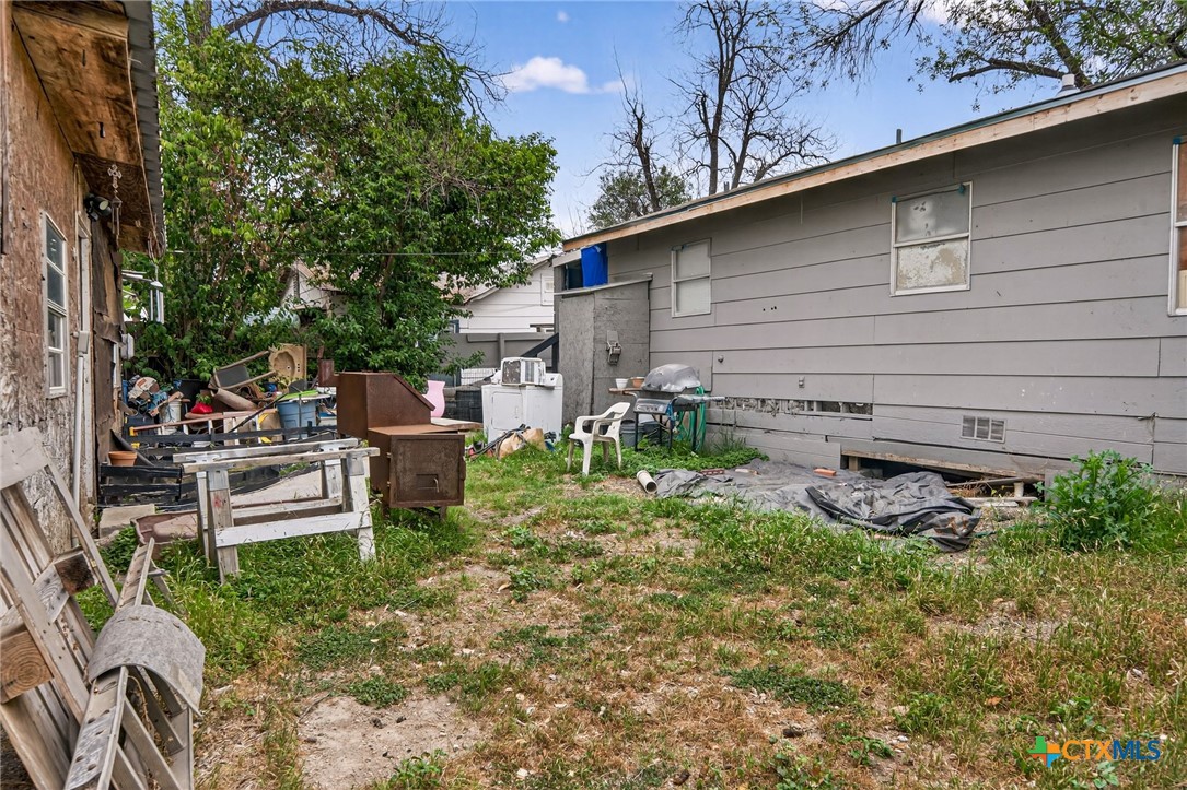 main property photo 18
