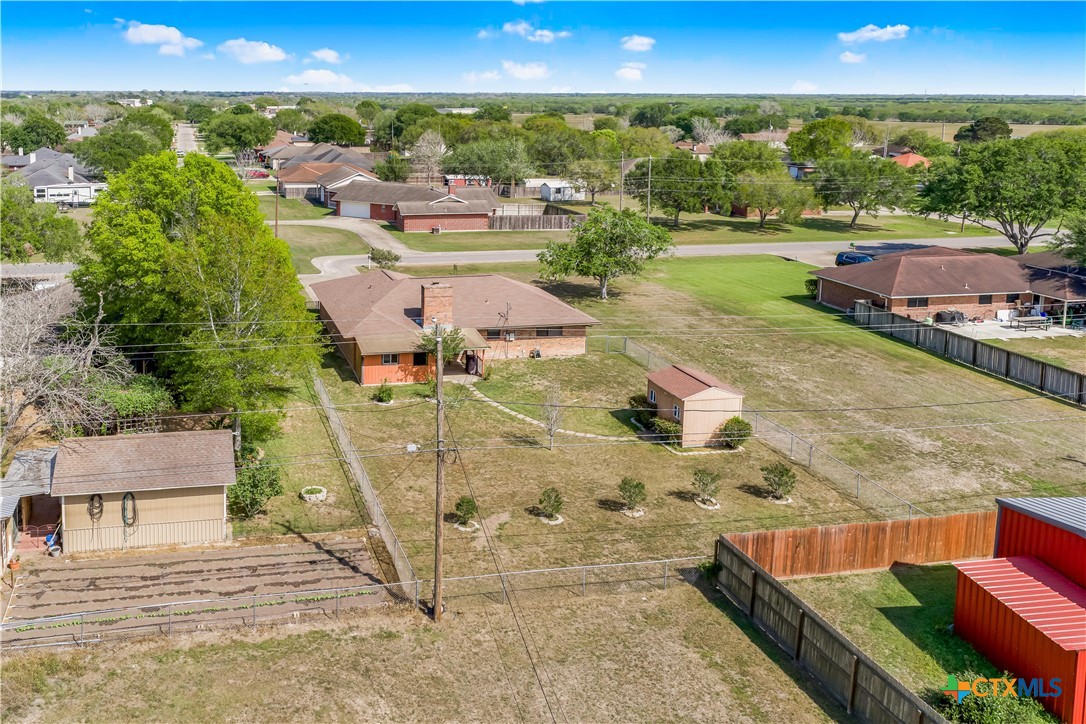 main property photo 27